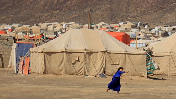 الحوثيون يجددون استهداف مخيمات النازحين غرب مأرب WWW.MANTOWF.COM