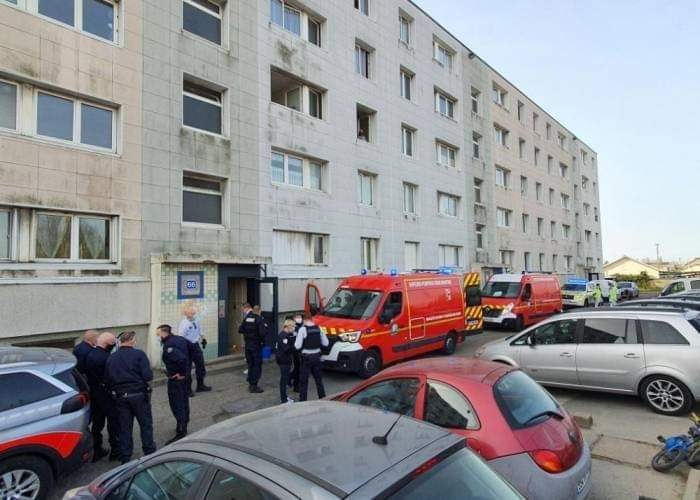 فرنسا: طليقها سدد لها عدة طعنات, امرأة سورية تلقى حتفها