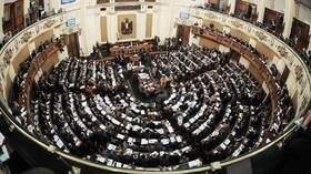 مصر.. طلب عاجل باستدعاء وزير الصحة إلى البرلمان لبحث سبل مواجهة “أوميكرون”