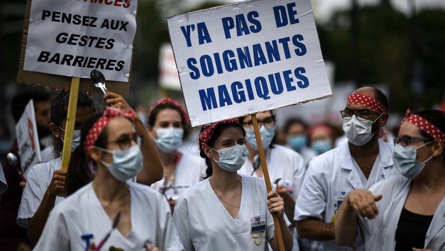 فرنسا تقرر رفع الاجور الشهرية لطواقم وحدات العناية المركزة بالمستشفيات