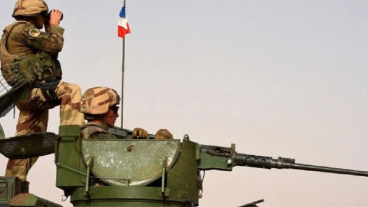 «قمة باريس» تقرر مصير الانخراط العسكري في الساحل