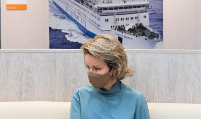 الملكة ماتيلد تزور أكبر مستشفى عائم في العالم (فيديو) – موقع عرب أوروبا