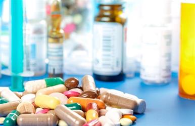 أخبار 24 | كيف تتعامل مع طفلك حال تناوله أدوية أو مواد خطيرة؟