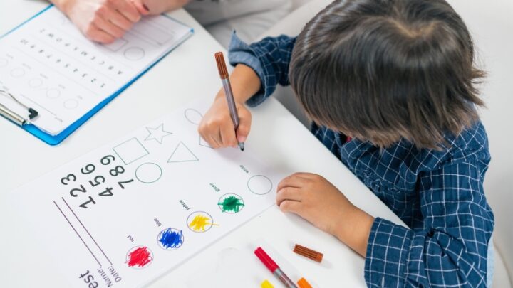 كيف تؤثر الألوان على سلوك الأطفال وانفعالاتهم؟ – الجزيرة نت