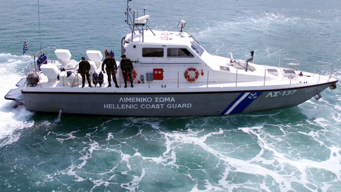 إنقاذ 75 مهاجرا قبالة السواحل اليونانية
