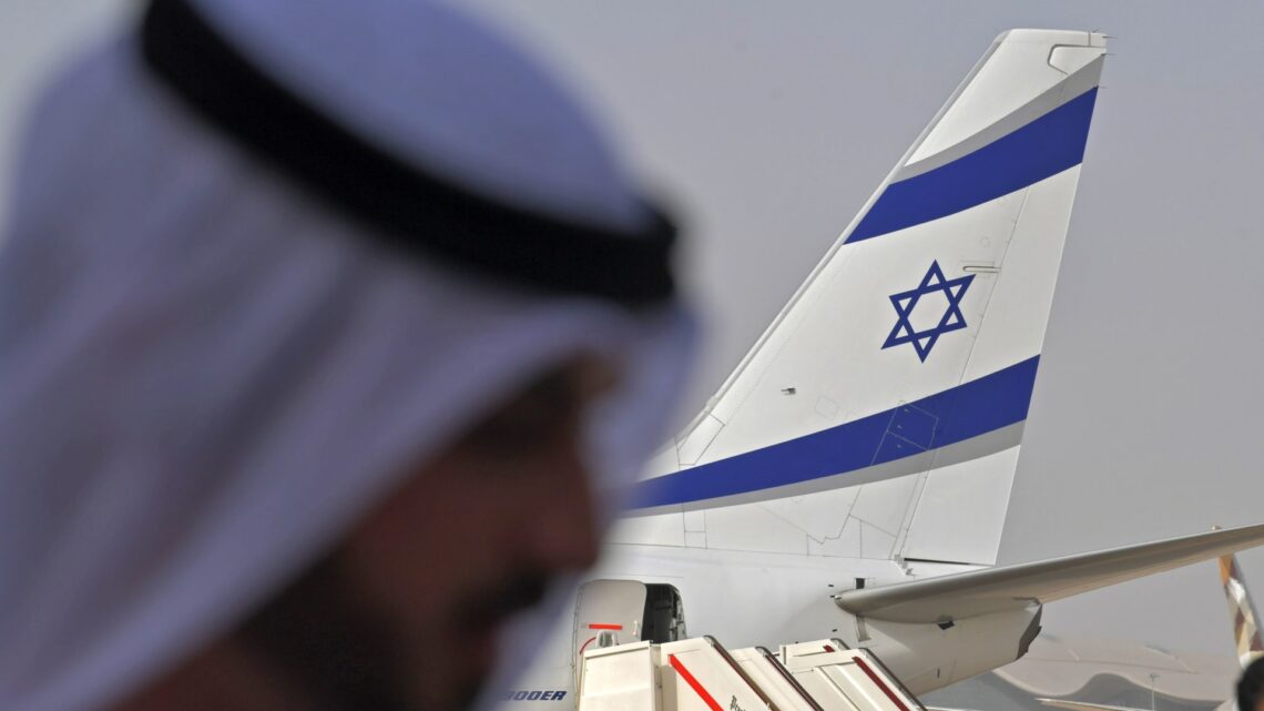 إسرائيلطائرة جندية إسرائيلية تهبط اضطراريا في إيران