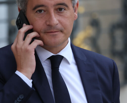 وزير الداخلية الفرنسي يطلب من الوزراء الحدّ من تحركاتهم لدواعٍ أمنية
