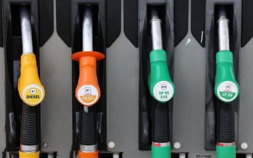 أسعار الوقود في فرنسا تقترب من مستوى قياسي جديد