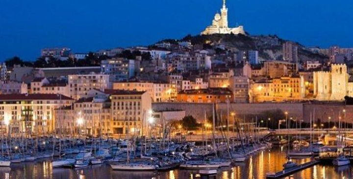 أشهر 8 مدن سياحية في فرنسا تستحق الزيارة.. سحر الأزرق الفيروزي