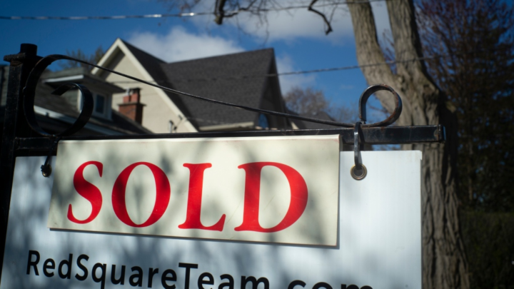 تورنتو تعتزم فرض ضريبة جديدة على مشتري المنازل الأجانب ابتداء من العام المقبل