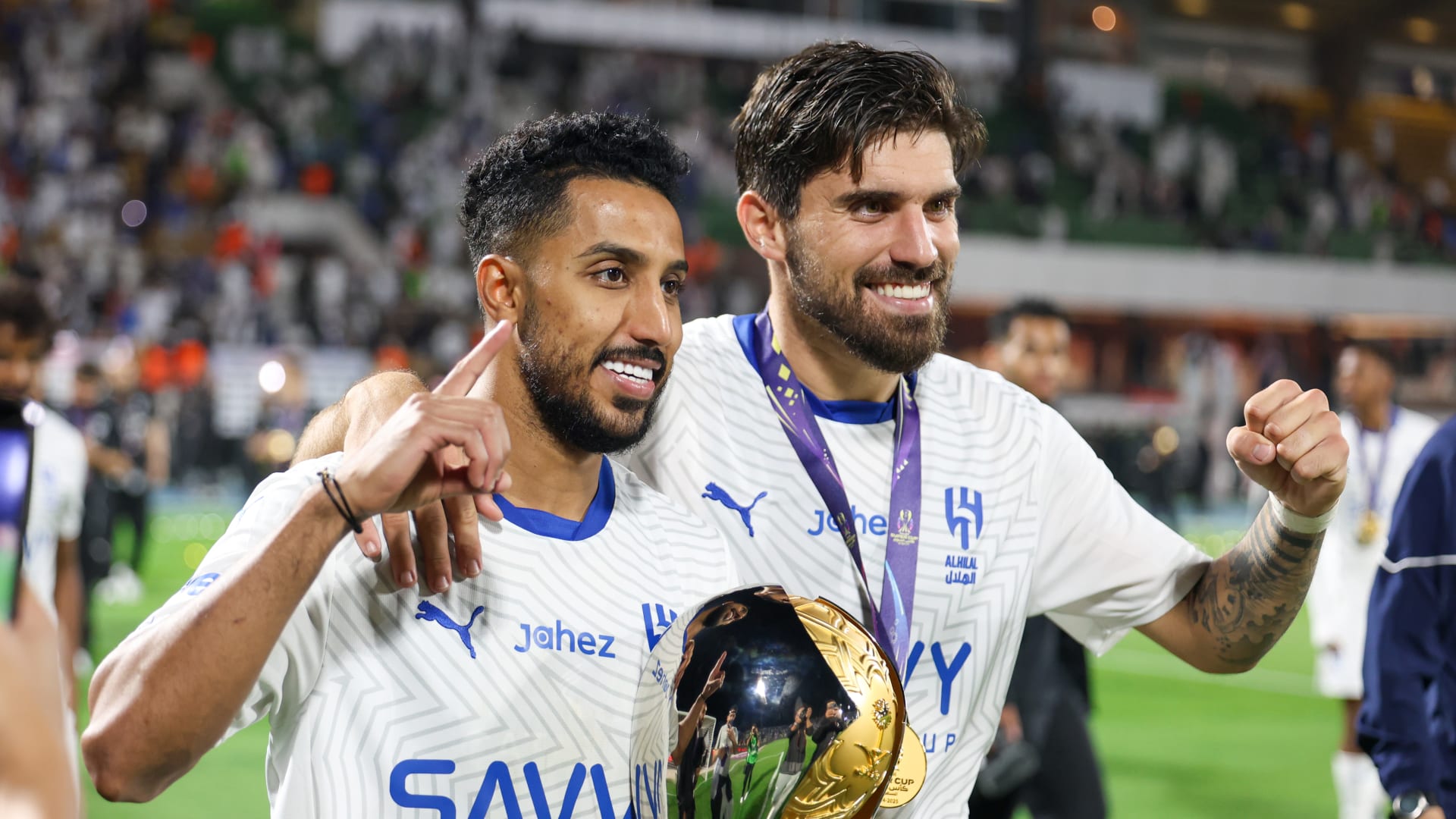 السعودية.. الهلال يكشف مواعيد عودة الدوسري والعويس ونيفيز إلى الملاعب بعد إصابتهم