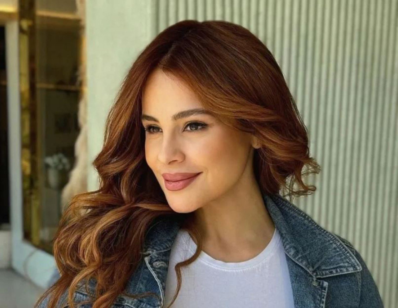 كارول سماحة تعود للمسرح بعد تلقي عزاء زوجها بـ3 أيام.. ما القصة؟