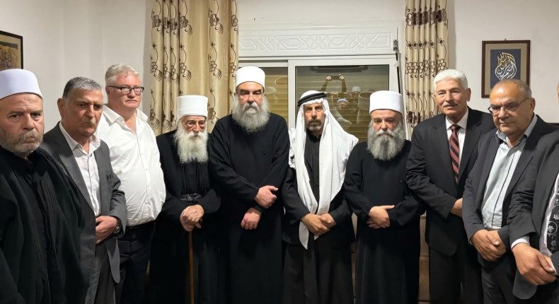 السويداء تصدر موقفاً موحداً.. نتمسك بسوريتنا ونرفض الطروحات التقسيمية