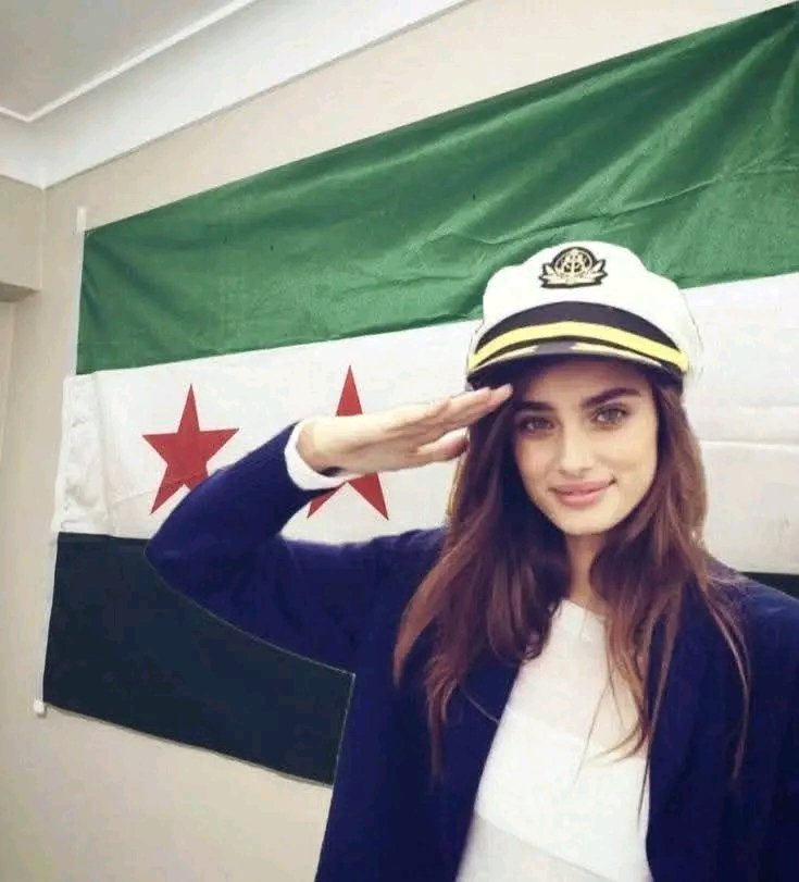 الرجل لا يكتفي بامرأة واحدة”.. قيس الشيخ نجيب يتحدث عن حياته قصة حدثت في دمشق